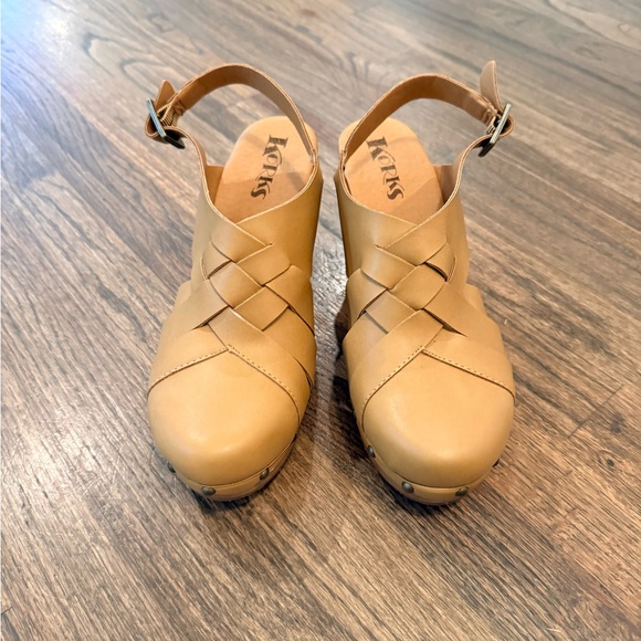 Women's Tan Leather Clogs- korks Wynne - Picture 2 of 3